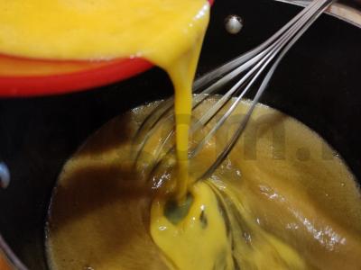 Medovikas su grietine ir kondensuotu pienu Žingsnis 4