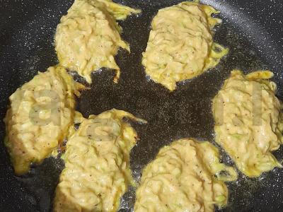 Cukinijų užkandžių blynai Žingsnis 4