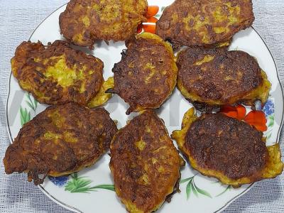 Cukinijų užkandžių blynai pagrindine nuotrauka