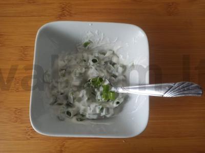 Troškinta bulvė su voveraitėmis ir grietine Žingsnis 5