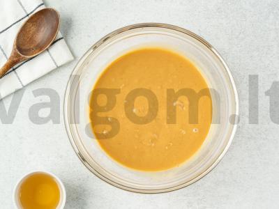 Šokoladiniai saldainiai su žemės riešutų pasta Žingsnis 1