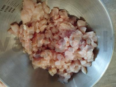 Vištienos kotletai „Smulkinti“ Žingsnis 1