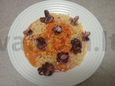 Azijietiški greito paruošimo makaronai su aštuonkoju Žingsnis 6