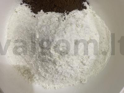 Biskvitas „Raudonas aksomas“ Žingsnis 1