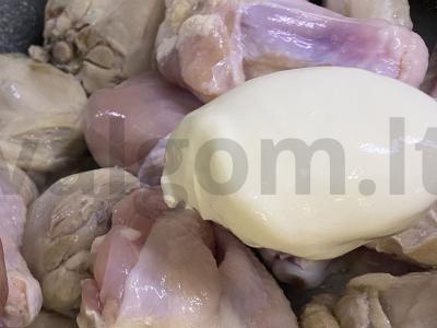 Vištiena grietinėlės padaže Žingsnis 4