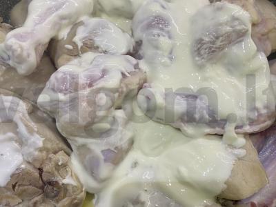 Vištiena grietinėlės padaže Žingsnis 5