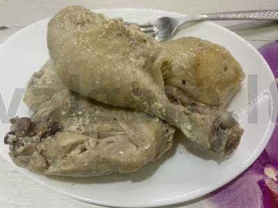 Vištiena grietinėlės padaže pagrindine nuotrauka