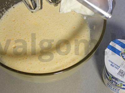 Naujųjų metų vaisių ir uogų pyragas Žingsnis 2