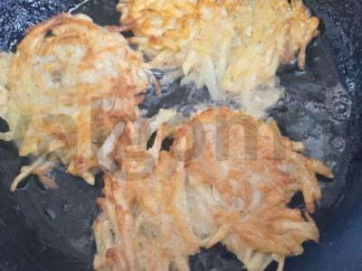 Bulviniai blynai su jalapeño pipirais ir be glitimo miltais Žingsnis 9