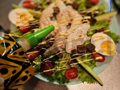 Šiltas vištienos salotas su ruginių skrebučiais Žingsnis 6