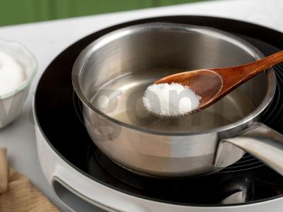 Greitas sultingas kulichas su trimis glazūromis Žingsnis 6