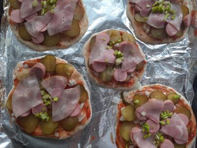 Namų mini-picos su bekonu ir daržovėmis Žingsnis 5