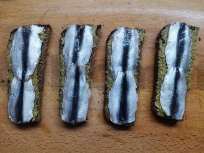 Sumuštiniai su silke ir pesto padažu Žingsnis 3