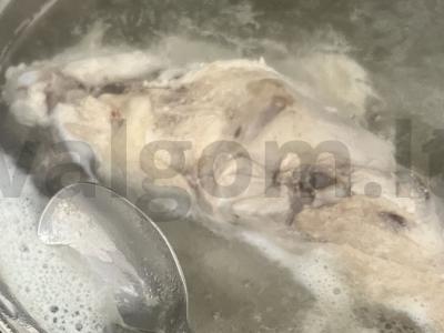 Borsčas su vištiena ir salierais Žingsnis 5