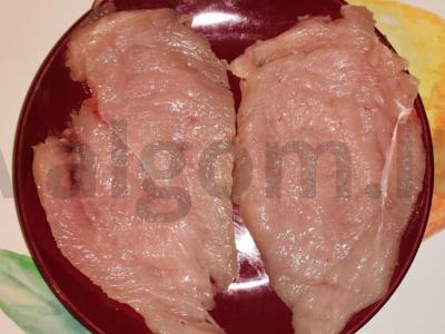 Antras patiekalas „Vištienos filė kepurėje“ Žingsnis 1