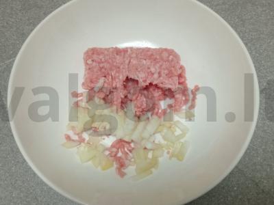 Koldūnai su kiaulienos faršu ir cukinija Žingsnis 3