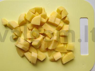 Žirnių kreminė sriuba su karčiais ir skrudinta duona Žingsnis 2