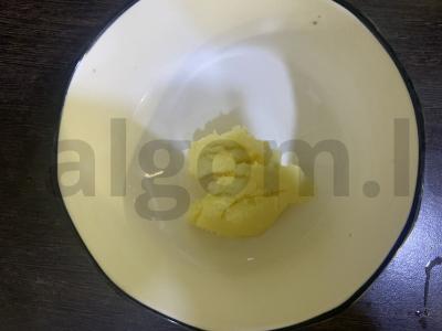 Keta su sūriu blynai Žingsnis 1