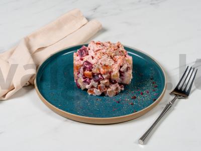 Kalakutų salotos su burokėliais pagrindine nuotrauka