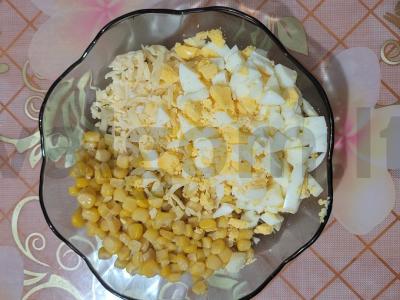 Salotas „Nikole“ su pievagrybiais ir vištiena Žingsnis 4