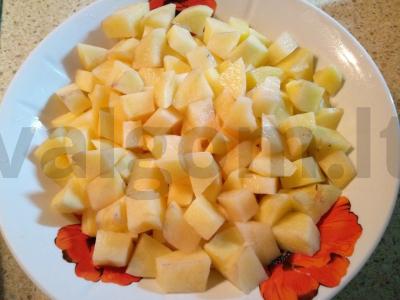 Bulvės su kiaulienos šonkauliais ir žolelėmis Žingsnis 3