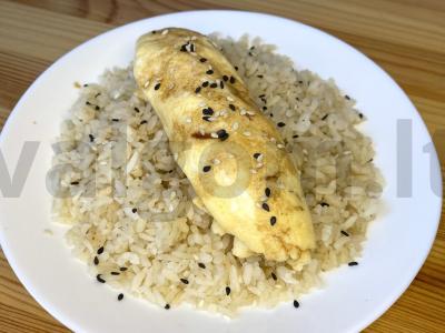 Ryžiai su omletu japoniškai pagrindine nuotrauka