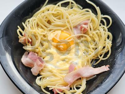 Spagečiai su bekonu pagrindine nuotrauka