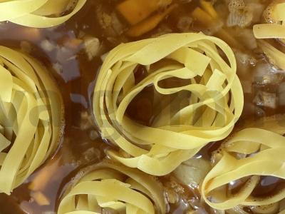 Makaronai-nestai su faršu ir daržovėmis Žingsnis 7