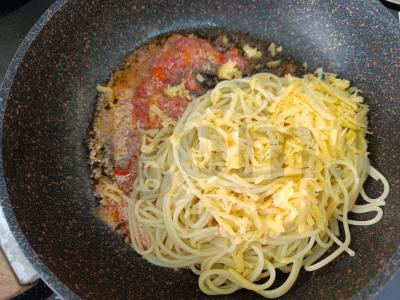 Makaronai su sūriu ir daržovėmis vakarienei Žingsnis 5