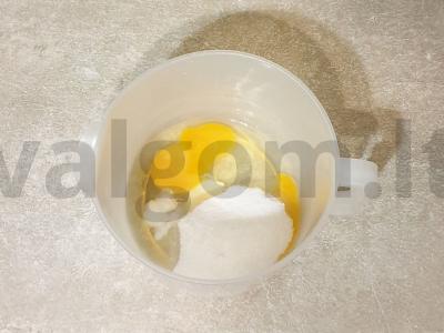 Šokoladiniai keksiukai su bananų tešla Žingsnis 1