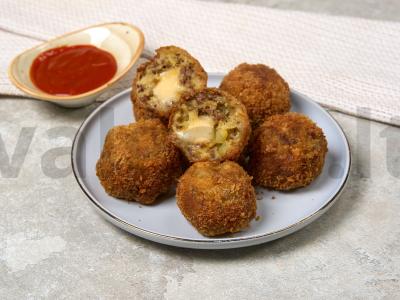 Kroketai su faršu ir sūriu pagrindine nuotrauka