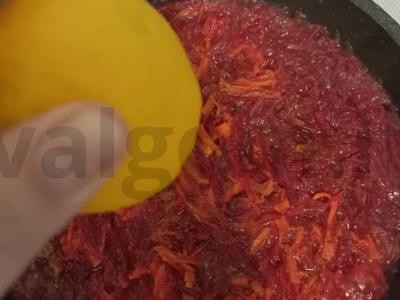 Raudonas barštis su kalakutiena Žingsnis 8