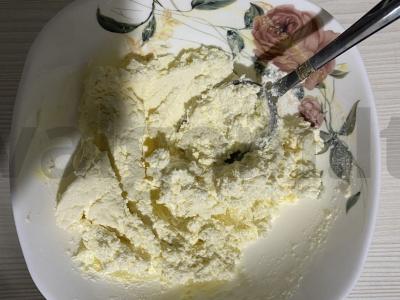 Sūrio blynai grietinės padaže Žingsnis 4