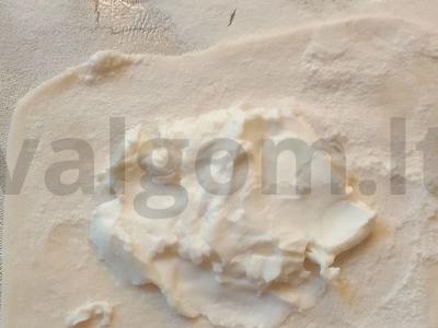 Sluoksniuotos bandelės su abrikosų džemu ir varškės sūriu Žingsnis 3