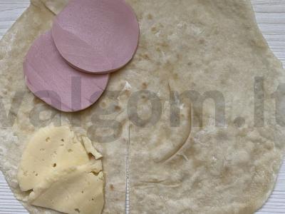 Tortilijos sumuštinis keptuvėje Žingsnis 5