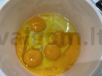 Oro omletas „Kaip vaikystėje“ Žingsnis 1