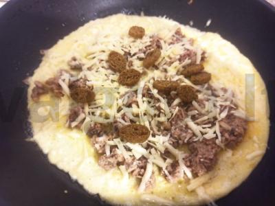 Omletas su ivasi, sūriu ir sausainiais Žingsnis 3