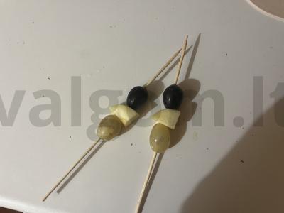 Vaisių užkandis su varškės sūriu ant iešmelių Žingsnis 7