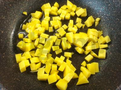 Troškinta vištienos krūtinėlė su bulvėmis pietums Žingsnis 7