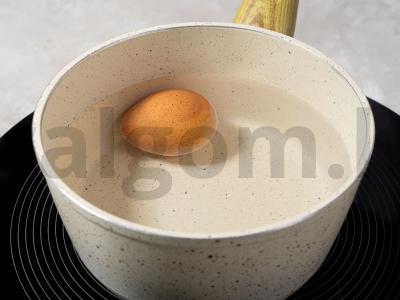 Karpadano salotos su sūriu ir agurku Žingsnis 1