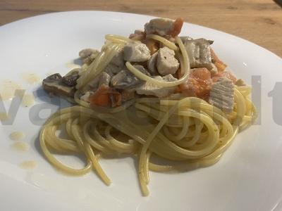 Spagečiai su vištiena ir grybais grietinėlės-varškės padaže Žingsnis 9