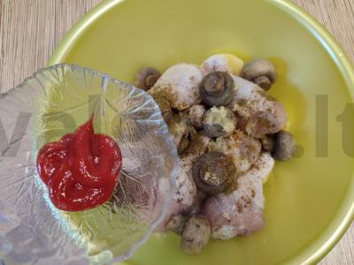 Vištienos blauzdelės su bulvėmis ir grybais orkaitėje Žingsnis 9