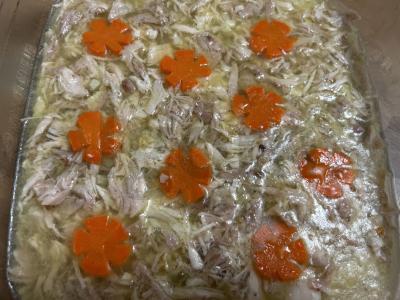 Namų vištienos želė pagrindine nuotrauka