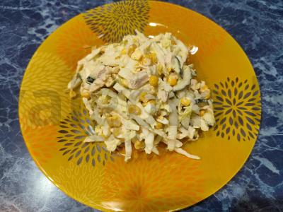 Pekino kopūstų salotas „Kapitelis“ pagrindine nuotrauka