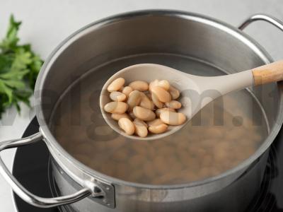 Pupelių sriuba su dešrelėmis Žingsnis 1