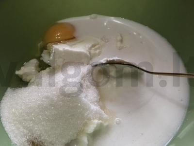 Varškės blynai su manų kruopomis kokosų piene Žingsnis 2