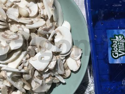 Bulvės su grybais ir vištienos filė Žingsnis 1