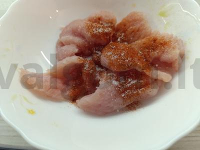 Kalakutų nagetai su paprika Žingsnis 2