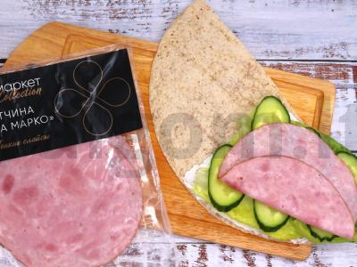 Tortilija su kreminiu sūriu, romanu, agurku ir kumpiu Žingsnis 4