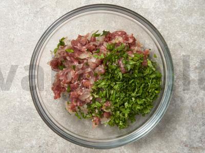 Čeburekai su mineraliniu vandeniu Žingsnis 4